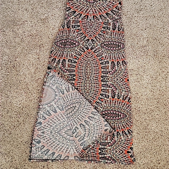 Side slit maxi skirt - Picture 2 of 4